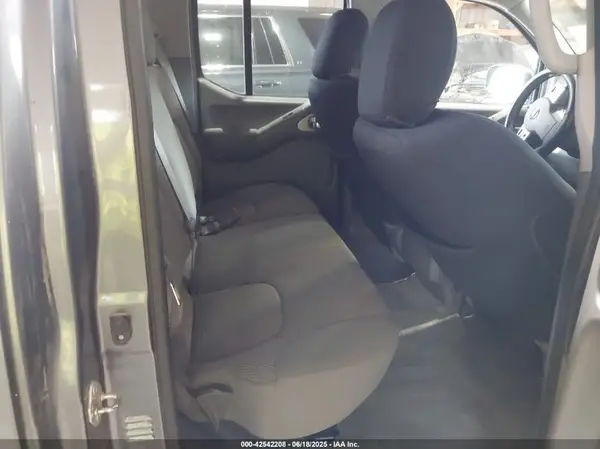 1N6AD0EV2JN747419 2018 NISSAN NAVARA (FRONTIER) - Image 8