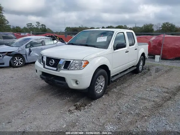 1N6AD0EV2JN758159 2018 NISSAN NAVARA (FRONTIER) - Image 2
