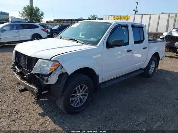 1N6AD0EV3GN717287 2016 NISSAN NAVARA (FRONTIER) - Image 2