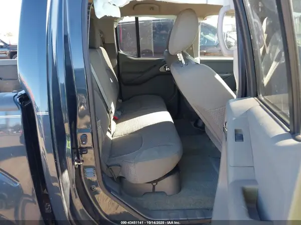 1N6AD0EV3GN727740 2016 NISSAN NAVARA (FRONTIER) - Image 8