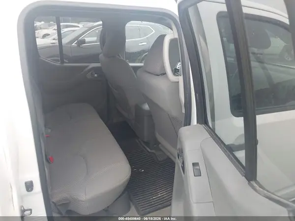 1N6AD0EV3GN744053 2016 NISSAN NAVARA (FRONTIER) - Image 8