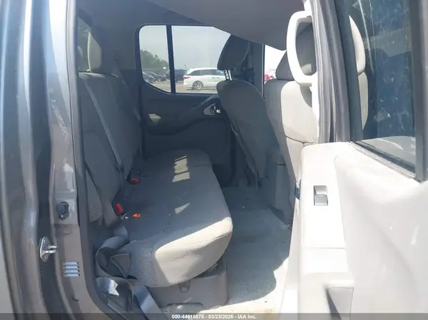 1N6AD0EV3GN767848 2016 NISSAN NAVARA (FRONTIER) - Image 8