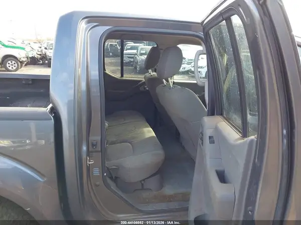 1N6AD0EV3GN791793 2016 NISSAN NAVARA (FRONTIER) - Image 8