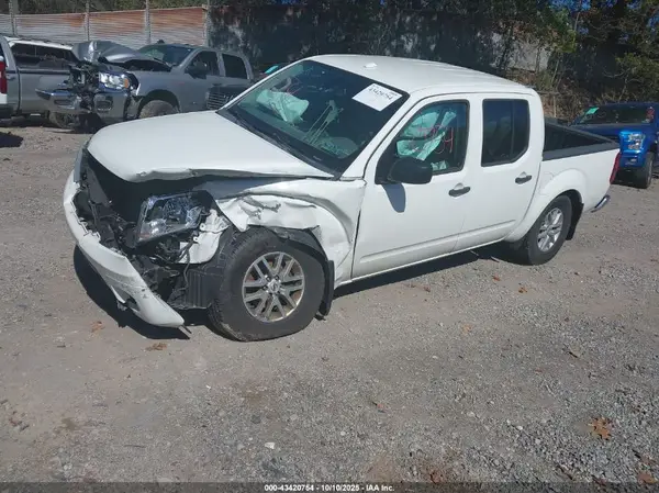 1N6AD0EV3HN704914 2017 NISSAN NAVARA (FRONTIER) - Image 2