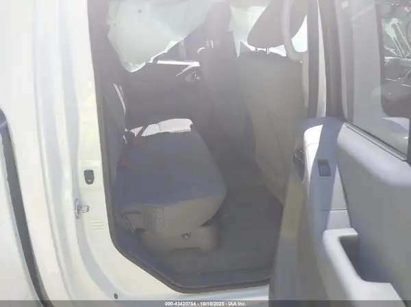 1N6AD0EV3HN704914 2017 NISSAN NAVARA (FRONTIER) - Image 8