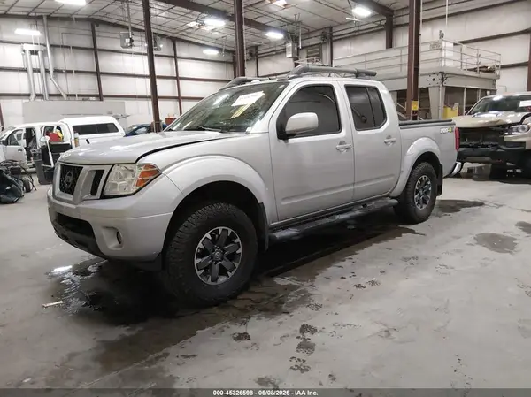 1N6AD0EV3HN725598 2017 NISSAN NAVARA (FRONTIER) - Image 2