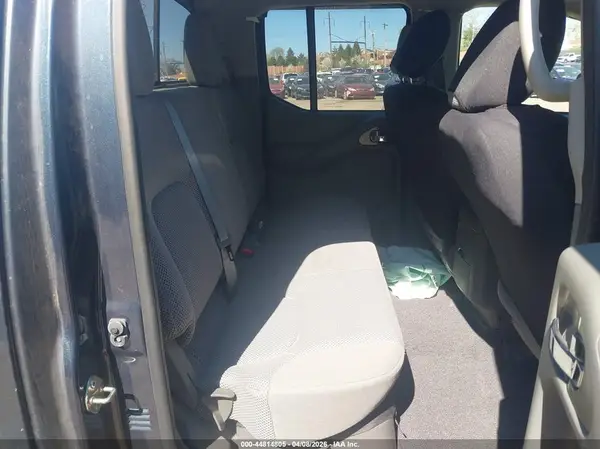 1N6AD0EV3HN734933 2017 NISSAN NAVARA (FRONTIER) - Image 8