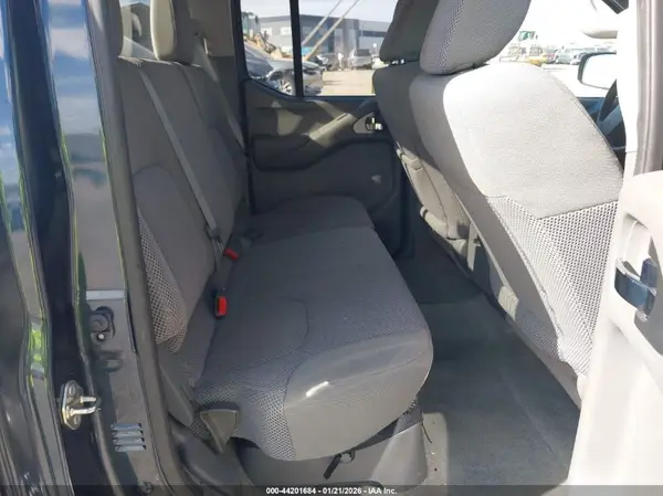 1N6AD0EV3HN758942 2017 NISSAN NAVARA (FRONTIER) - Image 8
