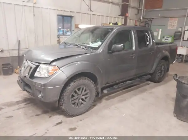 1N6AD0EV3HN770220 2017 NISSAN NAVARA (FRONTIER) - Image 2