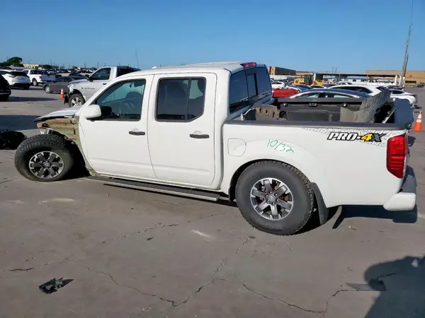 1N6AD0EV3JN704563 2018 NISSAN NAVARA (FRONTIER) - Image 2