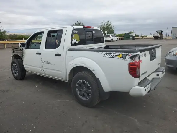 1N6AD0EV3JN734470 2018 NISSAN NAVARA (FRONTIER) - Image 2
