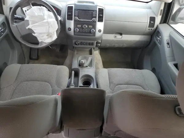 1N6AD0EV4GN763761 2016 NISSAN NAVARA (FRONTIER) - Image 8