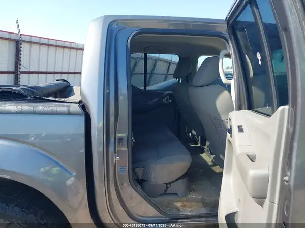 1N6AD0EV4GN799241 2016 NISSAN NAVARA (FRONTIER) - Image 8