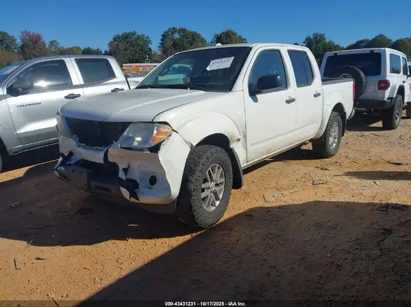 1N6AD0EV4HN705375 2017 NISSAN NAVARA (FRONTIER) - Image 2