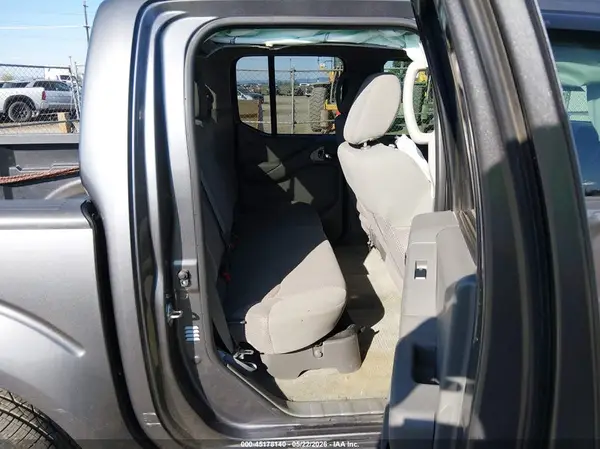 1N6AD0EV4HN754253 2017 NISSAN NAVARA (FRONTIER) - Image 8