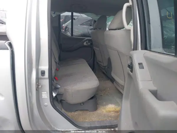 1N6AD0EV4JN737409 2018 NISSAN NAVARA (FRONTIER) - Image 8