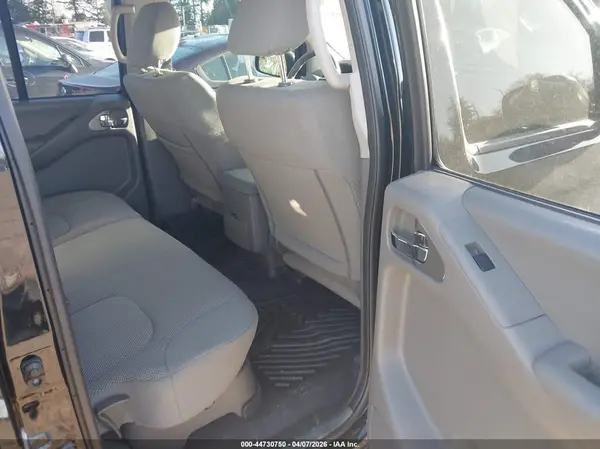 1N6AD0EV4JN765856 2018 NISSAN NAVARA (FRONTIER) - Image 8