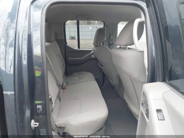 1N6AD0EV4JN770880 2018 NISSAN NAVARA (FRONTIER) - Image 8