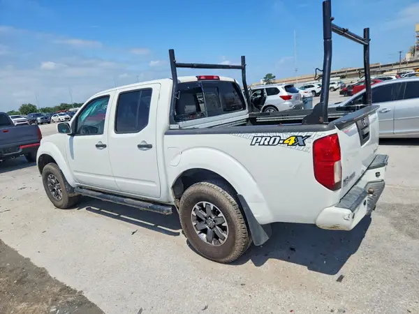 1N6AD0EV4KN711183 2019 NISSAN NAVARA (FRONTIER) - Image 2