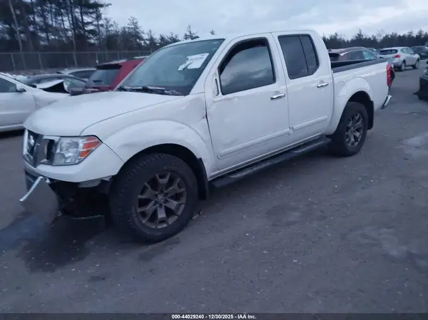 1N6AD0EV4KN755331 2019 NISSAN NAVARA (FRONTIER) - Image 2