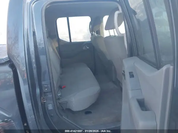 1N6AD0EV5GN719011 2016 NISSAN NAVARA (FRONTIER) - Image 8