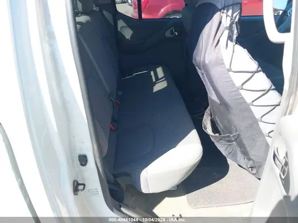 1N6AD0EV5GN726475 2016 NISSAN NAVARA (FRONTIER) - Image 8