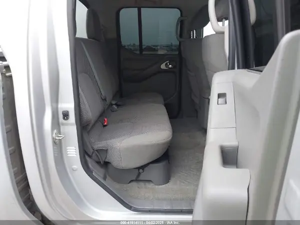 1N6AD0EV5HN700413 2017 NISSAN NAVARA (FRONTIER) - Image 8