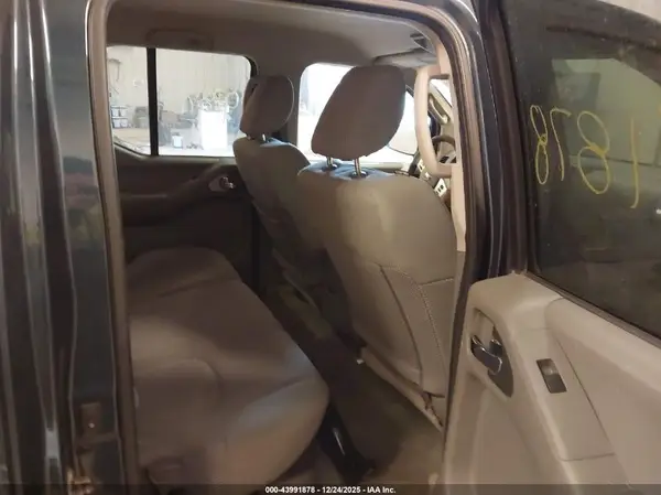 1N6AD0EV5HN713095 2017 NISSAN NAVARA (FRONTIER) - Image 8