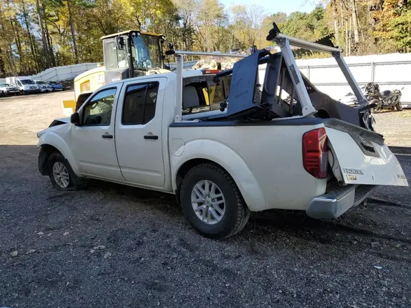 1N6AD0EV5HN728003 2017 NISSAN NAVARA (FRONTIER) - Image 2