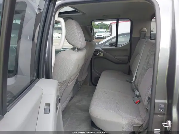 1N6AD0EV5HN730799 2017 NISSAN NAVARA (FRONTIER) - Image 8