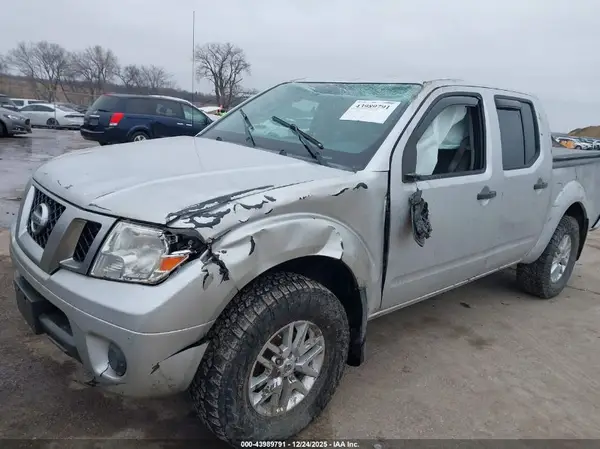 1N6AD0EV5HN747988 2017 NISSAN NAVARA (FRONTIER) - Image 2