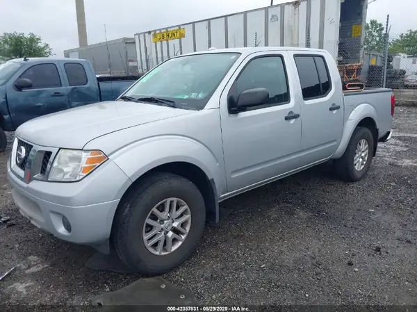 1N6AD0EV5HN754763 2017 NISSAN NAVARA (FRONTIER) - Image 2