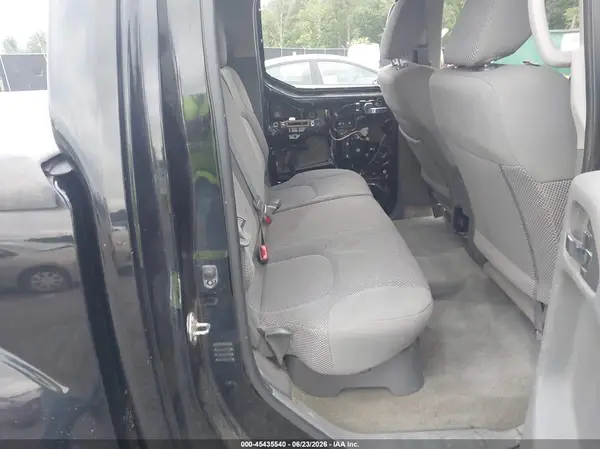 1N6AD0EV5HN759235 2017 NISSAN NAVARA (FRONTIER) - Image 8