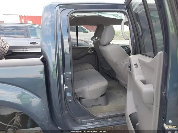 1N6AD0EV5HN775564 2017 NISSAN NAVARA (FRONTIER) - Image 8