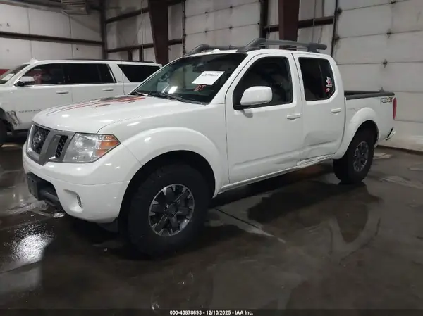 1N6AD0EV6GN708759 2016 NISSAN NAVARA (FRONTIER) - Image 2