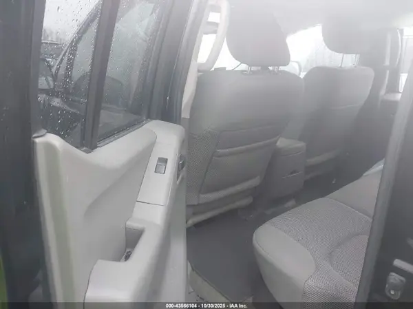 1N6AD0EV6GN724668 2016 NISSAN NAVARA (FRONTIER) - Image 8