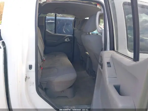 1N6AD0EV6HN737809 2017 NISSAN NAVARA (FRONTIER) - Image 8