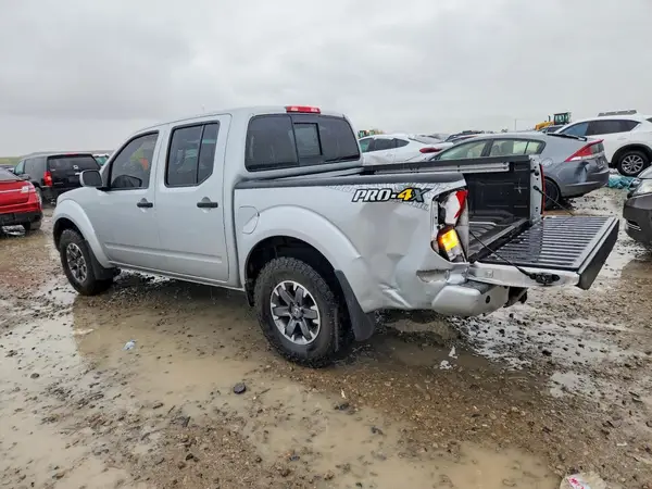 1N6AD0EV6JN760187 2018 NISSAN NAVARA (FRONTIER) - Image 2