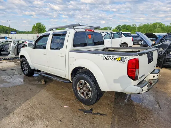 1N6AD0EV7GN706146 2016 NISSAN NAVARA (FRONTIER) - Image 2