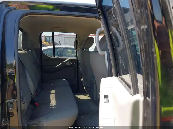 1N6AD0EV7GN719270 2016 NISSAN NAVARA (FRONTIER) - Image 8