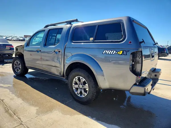 1N6AD0EV7GN731158 2016 NISSAN NAVARA (FRONTIER) - Image 2