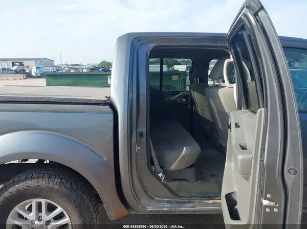 1N6AD0EV7GN769649 2016 NISSAN NAVARA (FRONTIER) - Image 8