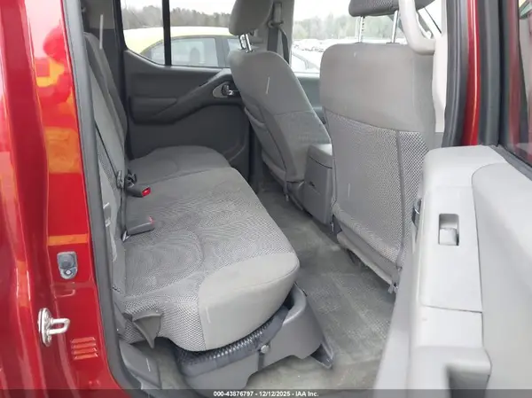 1N6AD0EV7HN708562 2017 NISSAN NAVARA (FRONTIER) - Image 8