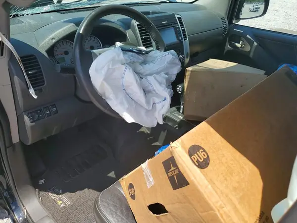 1N6AD0EV7HN724499 2017 NISSAN NAVARA (FRONTIER) - Image 8