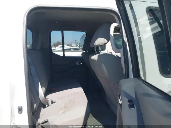 1N6AD0EV7HN732134 2017 NISSAN NAVARA (FRONTIER) - Image 8