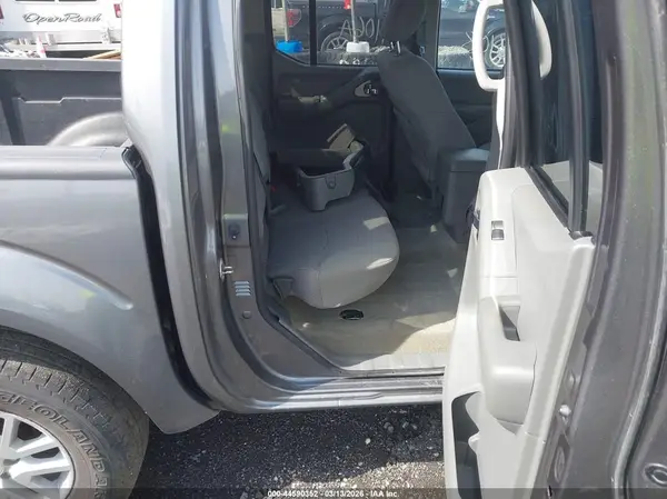 1N6AD0EV7HN761617 2017 NISSAN NAVARA (FRONTIER) - Image 8