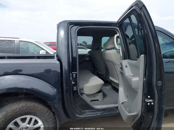1N6AD0EV7KN732108 2019 NISSAN NAVARA (FRONTIER) - Image 8