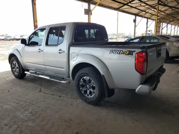 1N6AD0EV8GN731640 2016 NISSAN NAVARA (FRONTIER) - Image 2