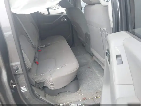 1N6AD0EV8GN733260 2016 NISSAN NAVARA (FRONTIER) - Image 8