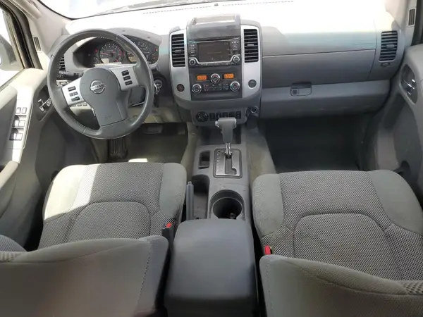 1N6AD0EV8GN767649 2016 NISSAN NAVARA (FRONTIER) - Image 8